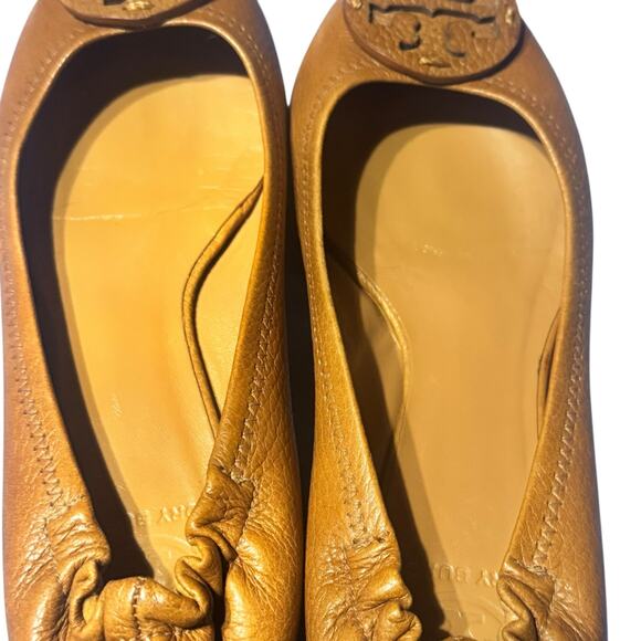 B10. TORY BURCH | Luxury - Reva - Tan Leather Ballet Flats Size 7M -Flawed - Picture 6 of 9